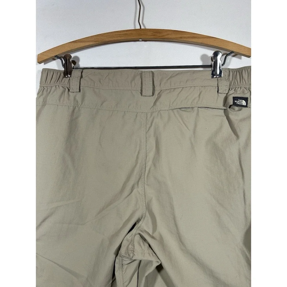 The North Face Cargo Shorts Mens Medium Khaki Gorpcore Outdoor Utility